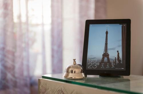 Hotel Ariane Montparnasse by Patrick Hayat - image 13