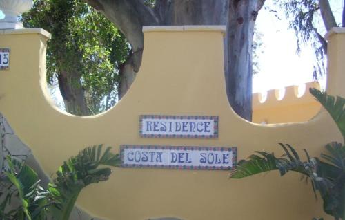 Residence Costa del Sole apartment 50m from the sandy beach of the coast gîte à louer Reitano
