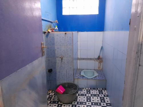 Bathroom, PinkHomestay Ciwidey near Ranca Upas Smart Camp Adventure