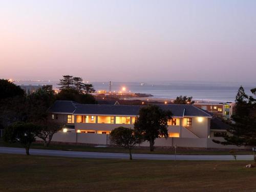 Room in BB - Peaceful guest room with double bed and kitchen, near Port Elizabeth