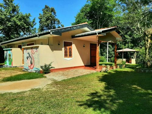 Viesnīcas āriene, Kande Gedara Resort (කන්දෙ ගෙදර) in Monaragala