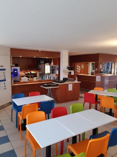 餐飲選擇, 尼伊特聖若爾熱宜必思快捷酒店 (ibis budget Nuits Saint Georges) in 聖喬治之夜