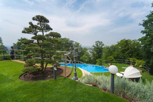 Villa via Lapis - Panoramablick über Dresden - Garten - Pool - Sauna - Luxus, Drážďany (fotografie 7)