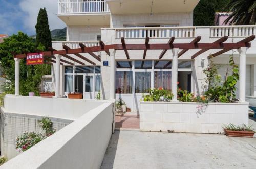 Apartments Mamma Mia in 米來尼