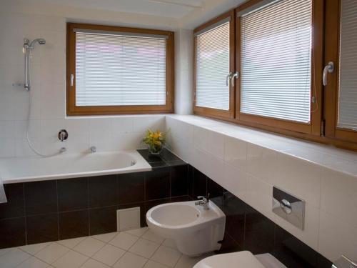 EA Hotel Populus - image 2