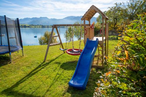 Kert, Seehotel und Appartements Schnoller in Rieden am Forggensee