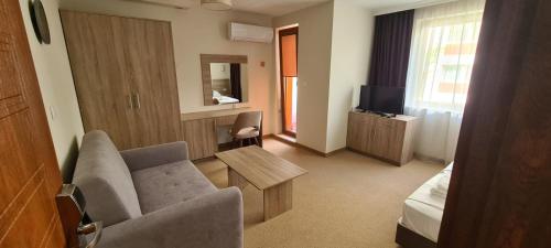 Hotel Geppy Room Type - Deluxe Double Room with Balcony