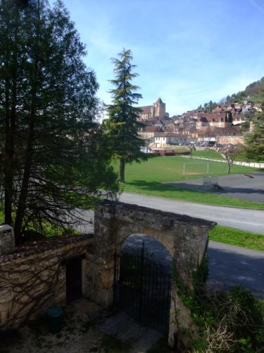 LA GRANGE DES PERES