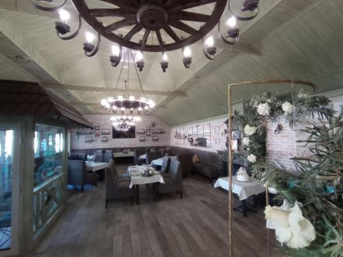 餐廳, Готельно-ресторанний комплекс Прованс парк (Готельно-рестораннии комплекс Прованс парк) in 波查伊夫