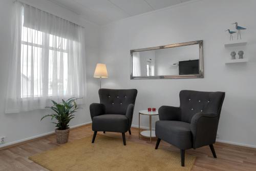 Castle House Luxury Apartments - image 14
