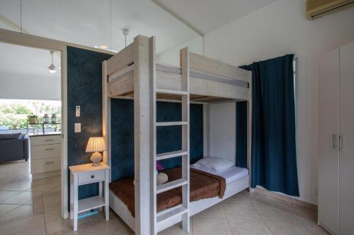 Three-Bedroom House image 2
