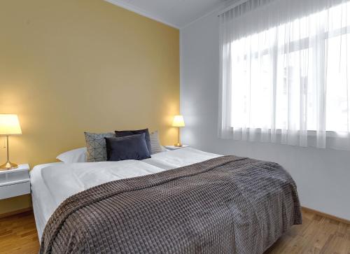 Castle House Luxury Apartments - image 6