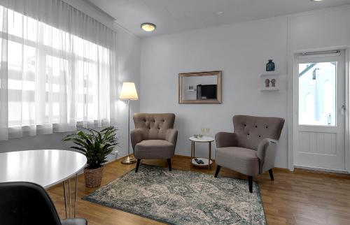 Castle House Luxury Apartments - image 13