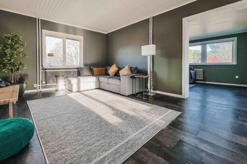 Säfsen House • Spacious updated home • Close to the slopes! (Safsen House • Spacious updated home • Close to the slopes!)