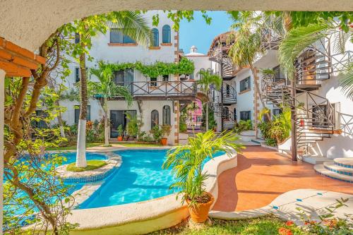 Hacienda San Jose Condos, Pool & Steps Mamitas Beach