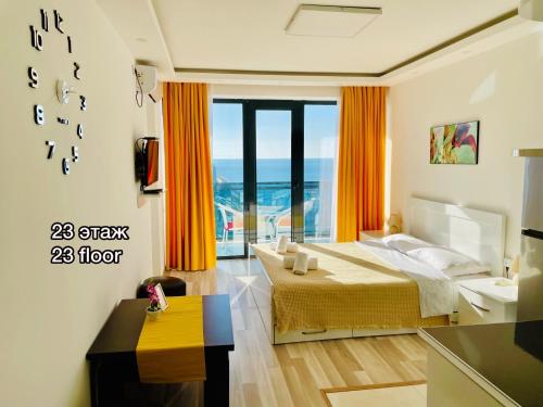 Studio with Sea View