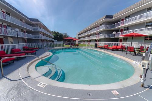 Equus Inn