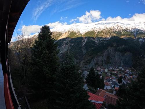 4 Seasons Tzoumerka Life in Melissourgoi