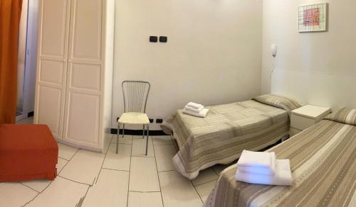2 bedrooms, 4 beds