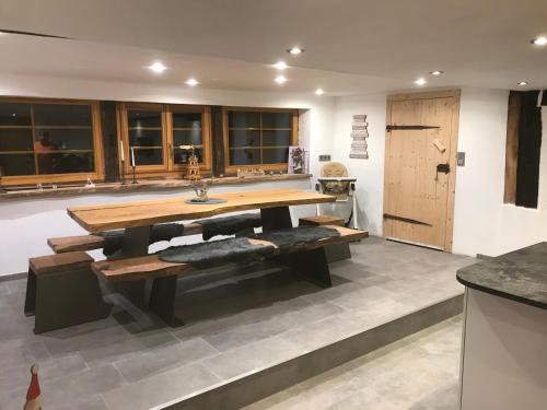 บริการและสิ่งอำนวยความสะดวก, Der Schmidthof in โทด์ทโมส