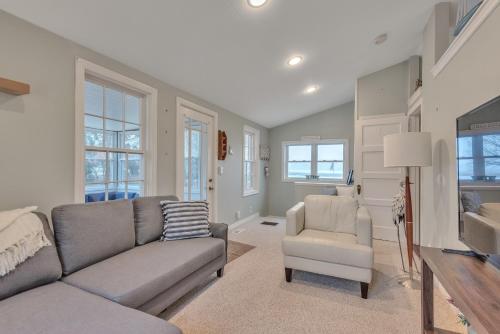 Amazing Lakefront Retreat On Long Lake! home - image 10