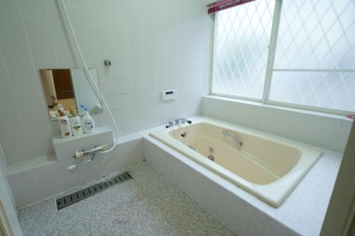 Bathroom, Atagohama seaside House in Fukuoka