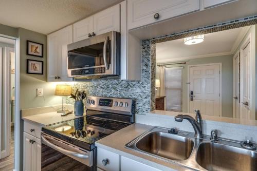 Bella Del Sol at Jetty East by Destin Getaways - image 10