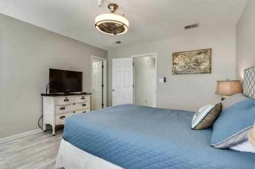 Blue Bonnet by Destin Getaways - image 2