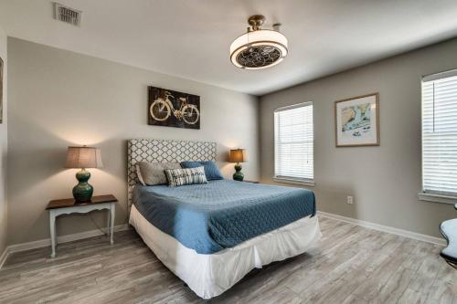 Blue Bonnet by Destin Getaways - image 9