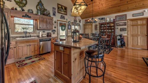 Mountain Memories in Mineral Bluff, USA