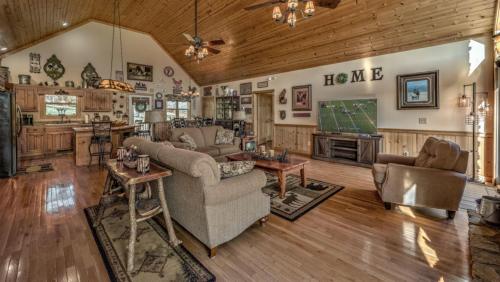 Mountain Memories in Mineral Bluff, USA