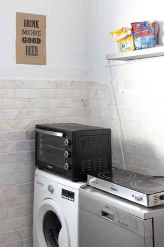 Artistic Downtown Vibe Apartment in Tel Aviv Florentin