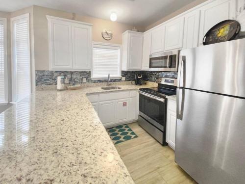 Bordeaux by Destin Getaways - image 6