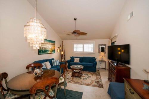 Chateau La Mer 704 by Destin Getaways - image 11