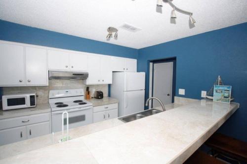 Tradewinds Condominiums #33 by Destin Getaways - image 14