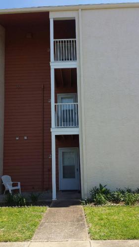 Tradewinds Condominiums #33 by Destin Getaways - main image