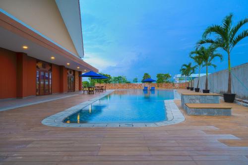 Swimming pool, Hotel Horison Ultima Kertajati Majalengka in Majalengka