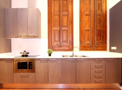 GIRONA - Modernist apartments next to Paseo de Gracia 5