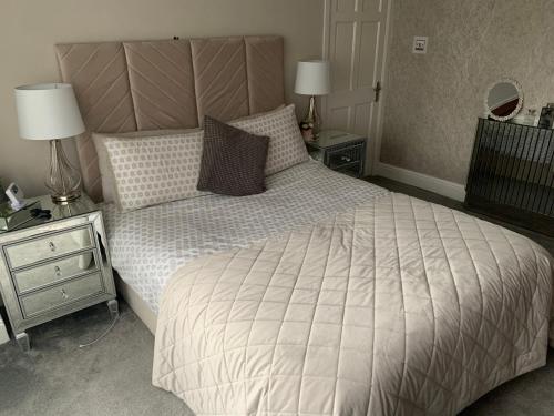 Holiday Rental Luxury House In Manchester