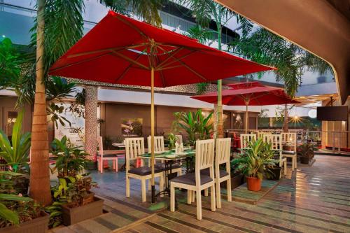 Restaurant, Days Inn & Suites by Wyndham Bengaluru Whitefield in Krishnarajapura