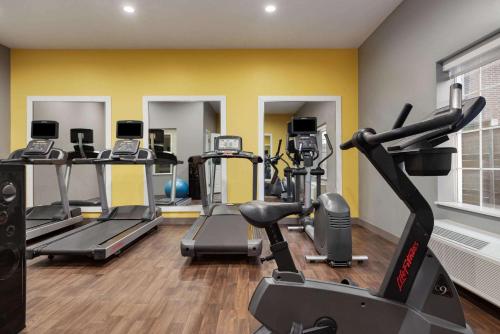 La Quinta by Wyndham Port Arthur - image 10
