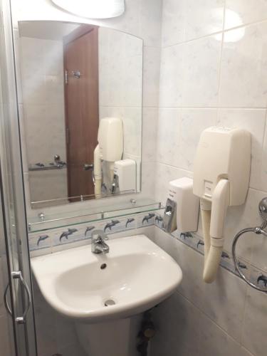 Three Dolphins Hotel with Rooftop terracе Three Dolphins Hotel with Rooftop terracе