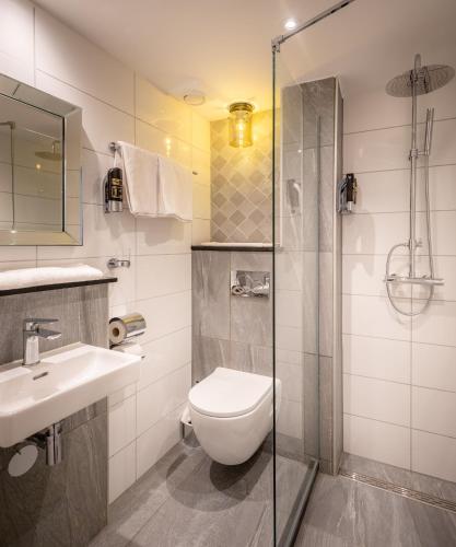 Hotel Oscar - image 2