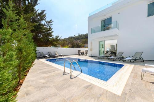 Green Bay Villa #13 4