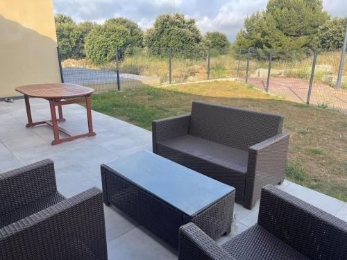 Villa contemporaine gîte à louer Domaine Les Moulins