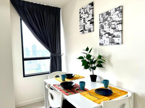 Cozy Tamarind Suites in 사이버자야