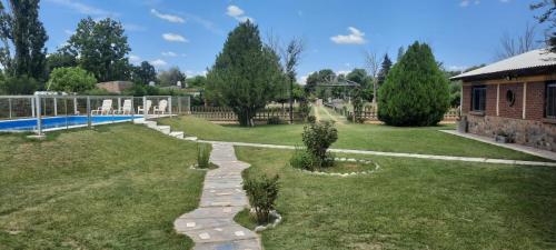 Dārzs, Los Tres Pinos in Veinticinco de Mayo