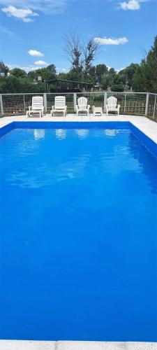 Peldbaseins, Los Tres Pinos in Veinticinco de Mayo