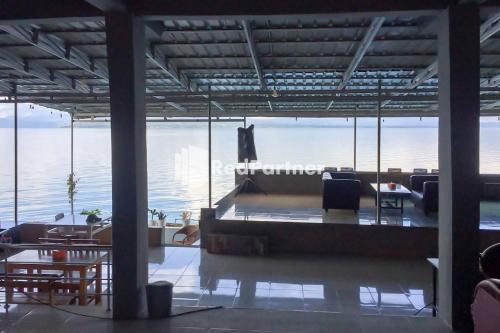 Aquino Marito Homestay Mitra RedDoorz – Balige, VA