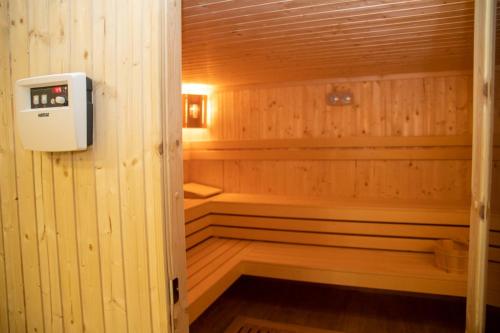 ساونا, Hotel Vila Zana in Gostivar